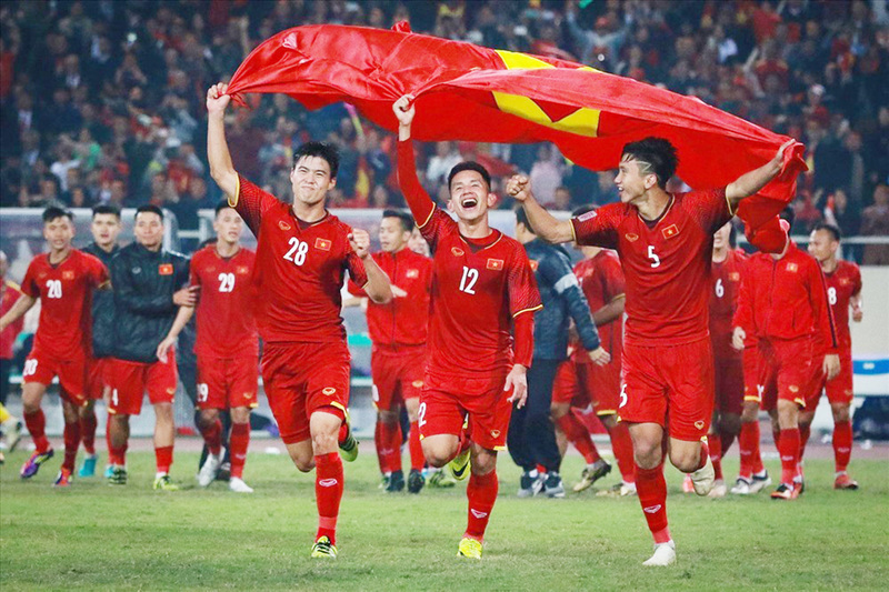 Sự chuyên nghiệp hóa bóng đá Việt Nam